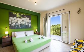 Harmony Marathias Luxury Apartment